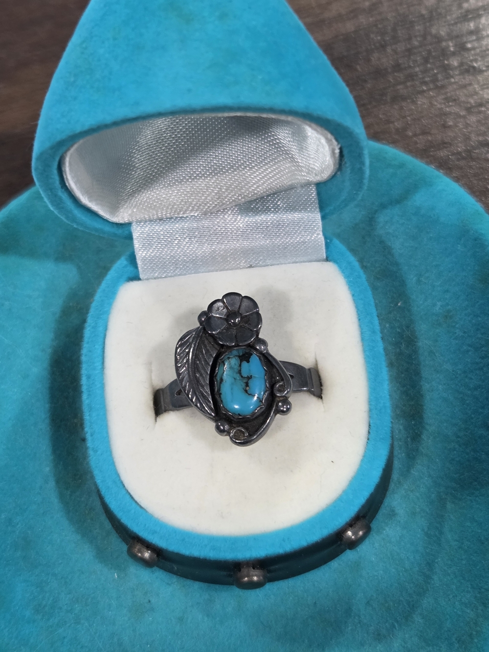 Beautiful Turquiose Native American Ring